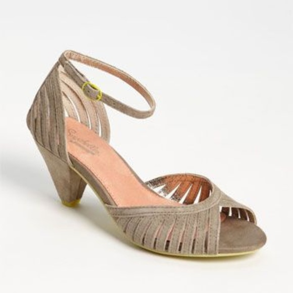 Anthropologie Shoes - Anthro Seychelles 'Turning Point' Peep